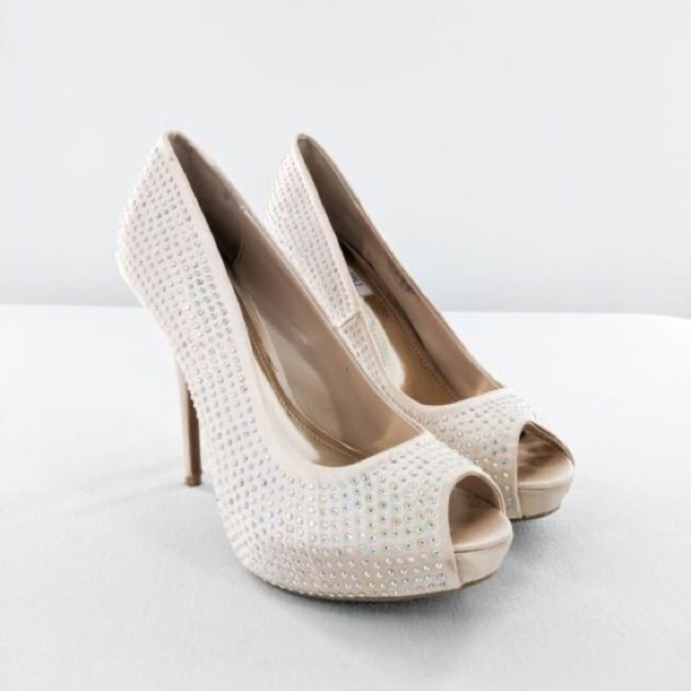 JLO Blingy Blush 5” Stiletto Heels. Gently worn. Size 7